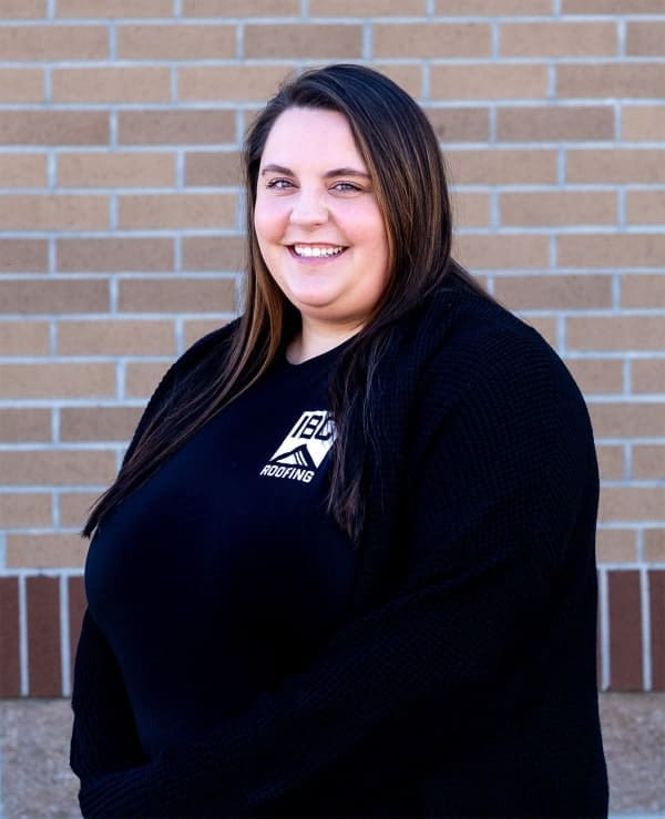 Destinee-Hile-Controller-Corporate-web