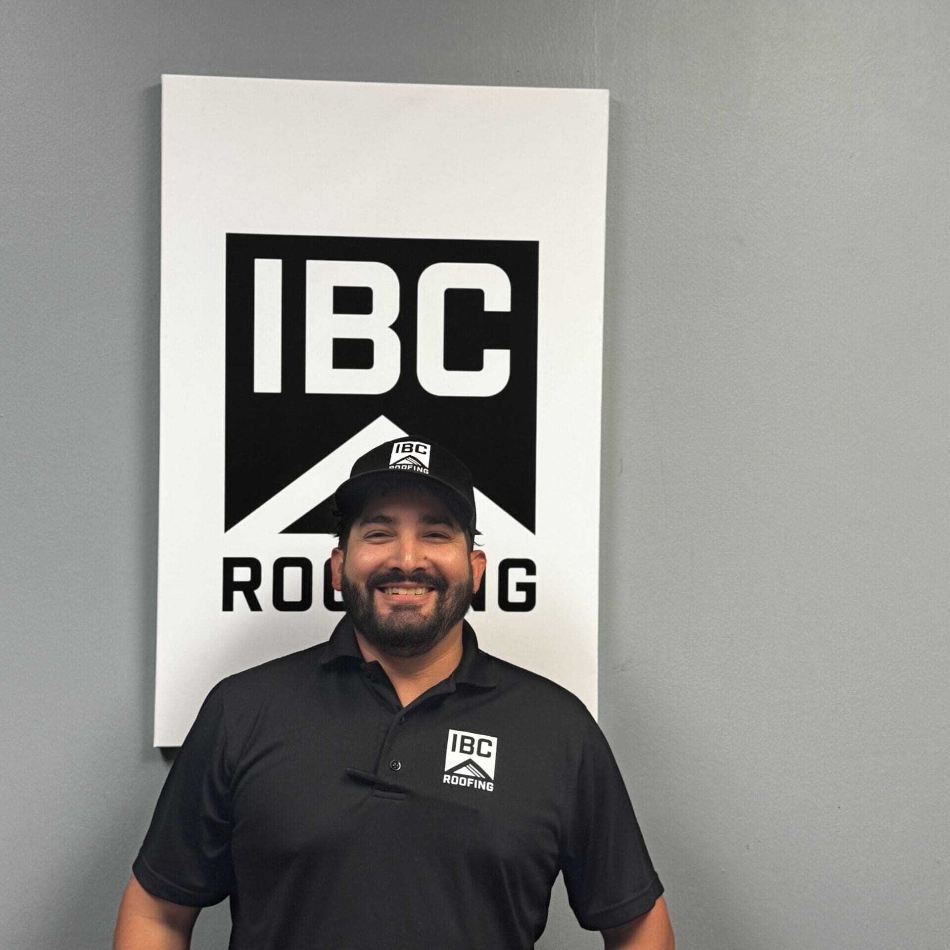 Luis-Bonilla-PM-scaled-circle-b4322ef9060d674fba47510c3024abd8-ugdytsh0xb7f